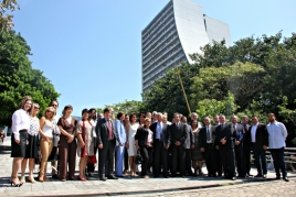 Novos coordenadores posam no Centro Administrativo Fernando Ferrari